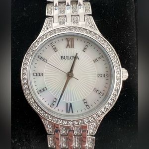 Bulova Swarovski Crystal Ladies Watch Mother of Pearl Face Gorgeous New w/o Tags
